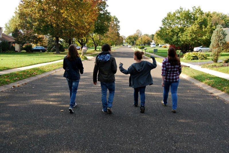 Exchange Students Walking a New Path 