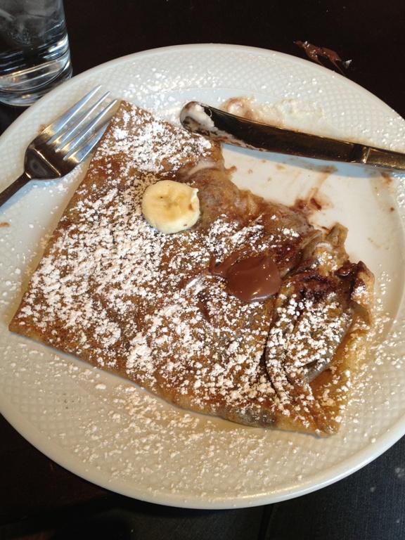 Bonne Appetite! French Club Students Indulge at La Crêperie Beau Monde