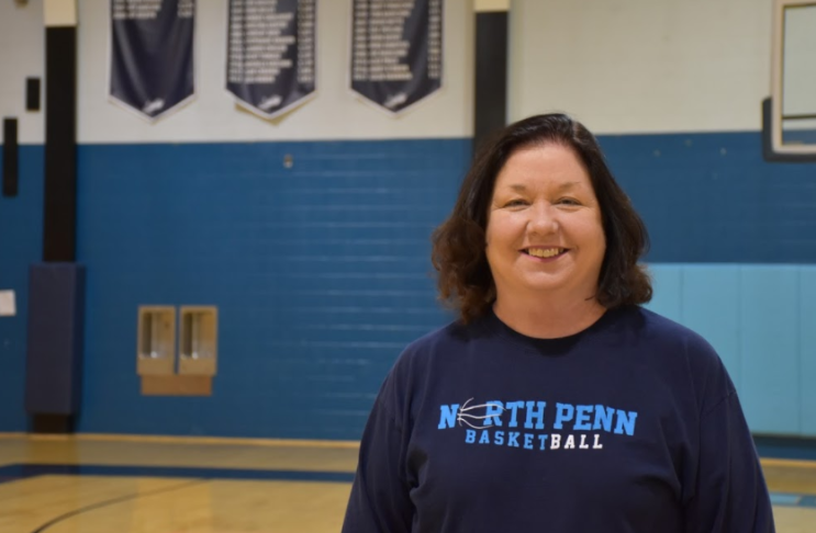 BASKETBALL- North Penn girls basketball coach deMarteleire announces her retirment from coaching.
