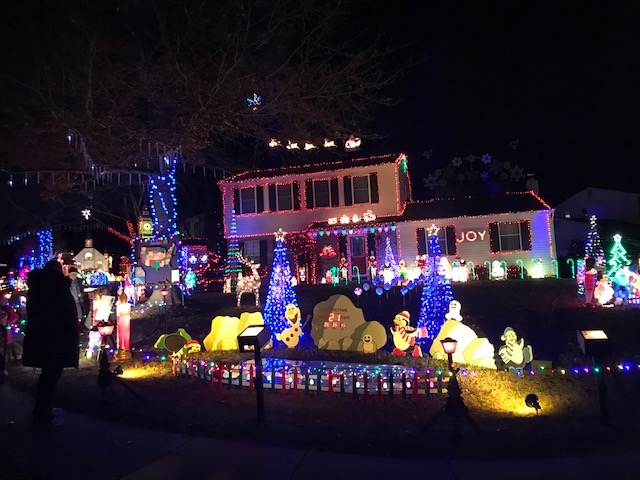 The+Drelicks+many+Christmas+lights+on+display+for+the+community+to+see.