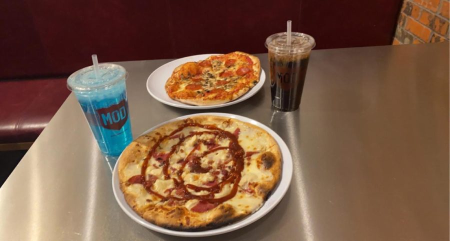 Sitting+down+at+MOD+Pizza+ready+to+eat.