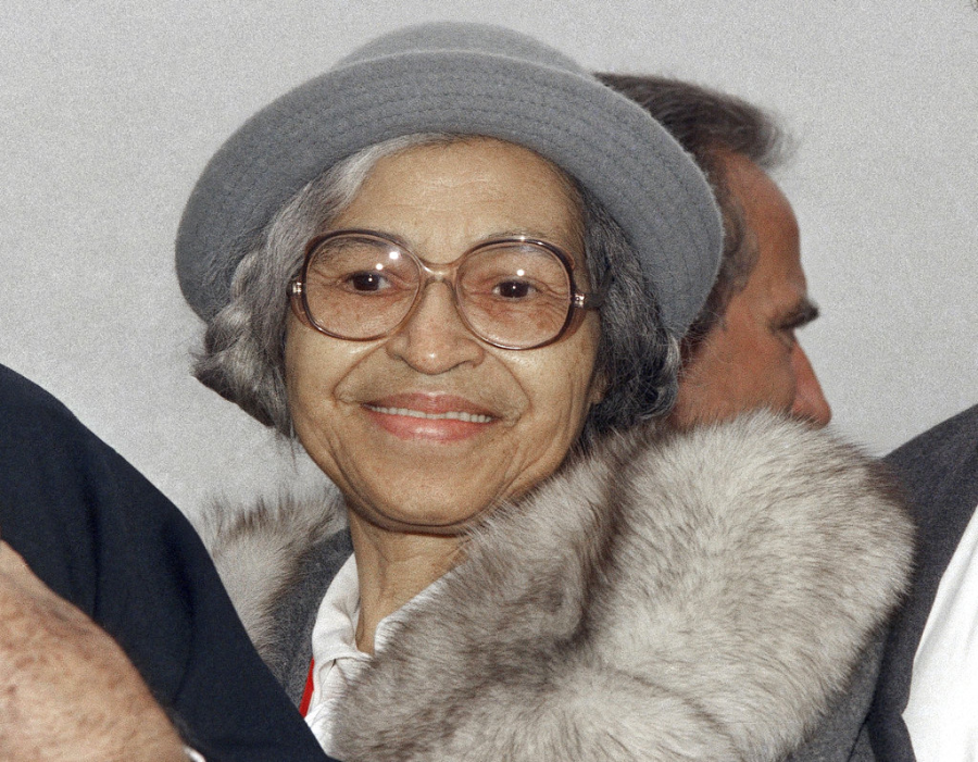 This Oct. 28, 1986, file photo shows Rosa Parks at Ellis Island in New York. A letter written by Parks describing the 1957 bombing of neighbors’ home has been purchased at auction by the couple who were targeted in the attack. Alabama State University announced that the Rev. Robert Graetz and his wife Jeannie purchased the letter by Parks describing the bombing of their home. (AP Photo/File)