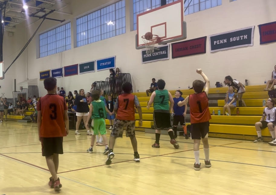 Inglewood Timberwolves take on basketball madness tournament