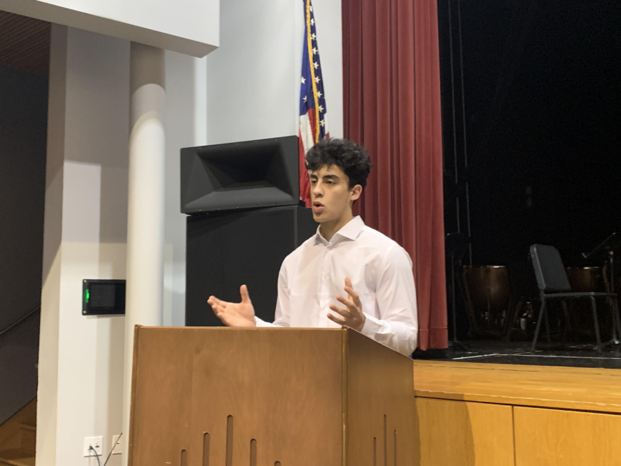 MJ Tareq addresses the Key Club Members at a meeting.
