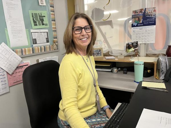 Navigation to Story: North Penn’s most well-traveled secretary, Mrs. Lorrie Mancino, set to retire